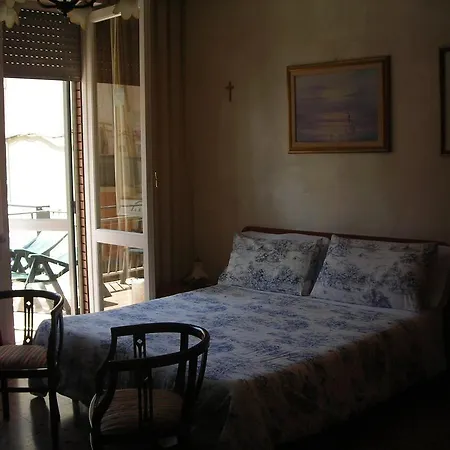 Gelone 3*